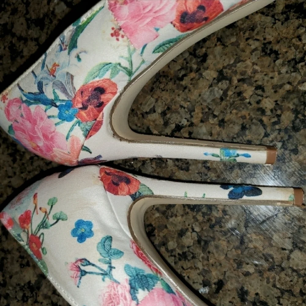 Penny Loves Kenny Floral Heels, almost per…